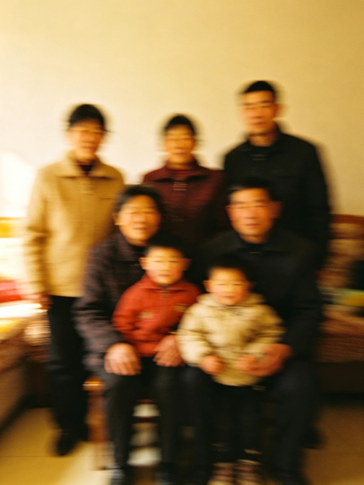 模糊图片修复前示例图像